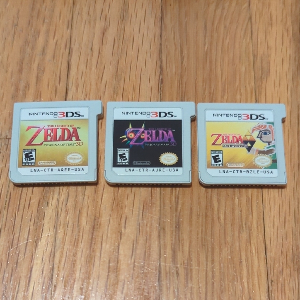 Nintendo 3DS Zelda Ocarina of Time, Majora's Mask, Link Between Worlds.